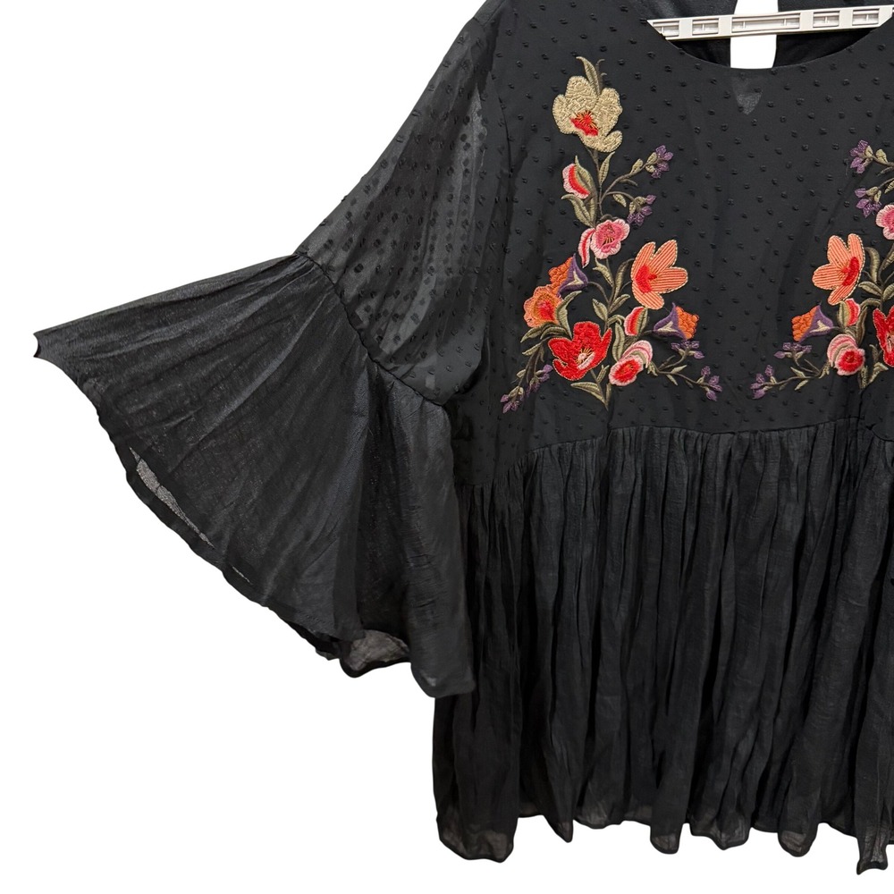 Umgee Plus Black Floral Embroidered Swiss Dot Bell Sleeve Babydoll Tunic 1XL - Picture 2 of 12